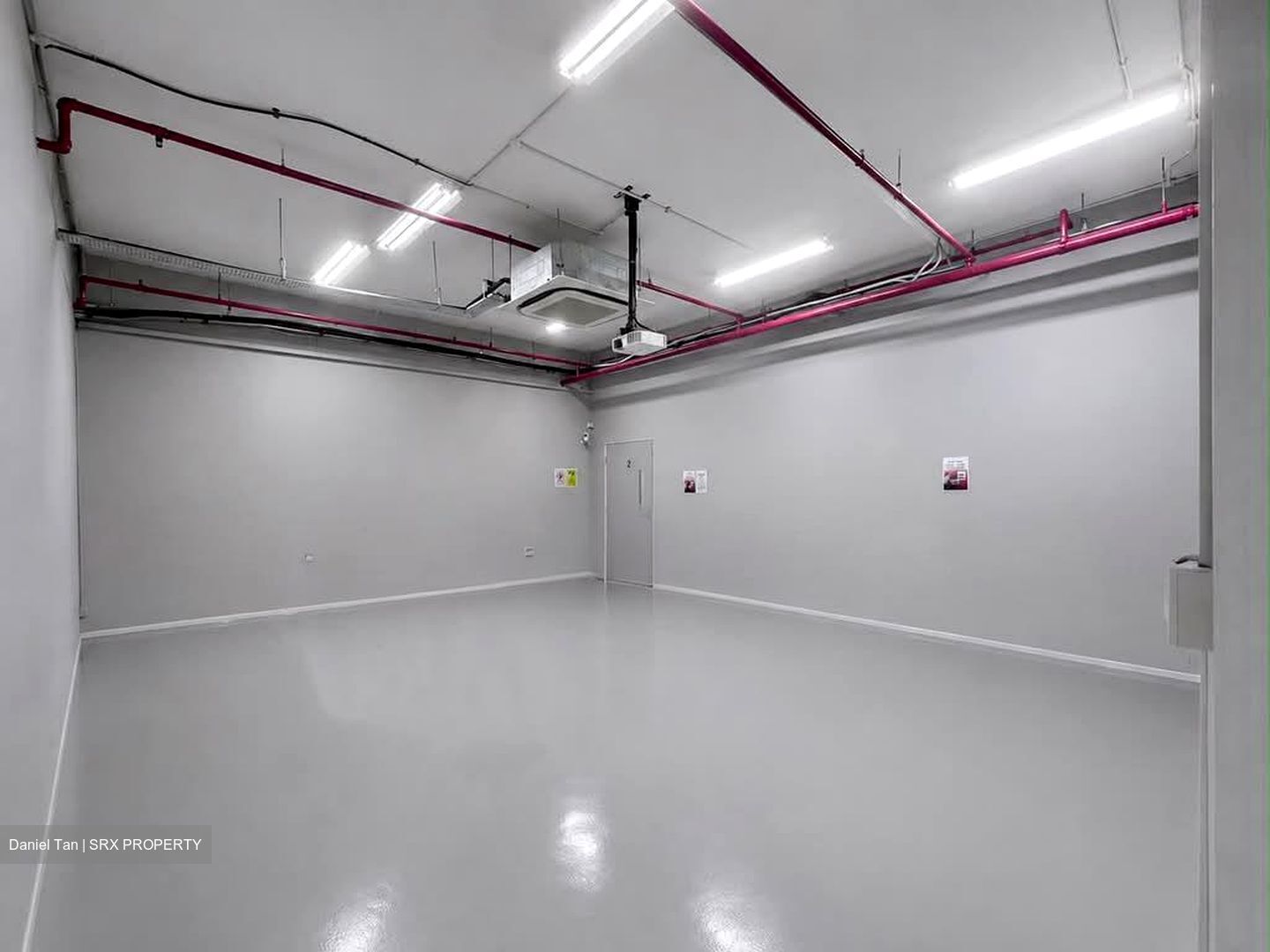 Excalibur Centre (D14), Factory #606253051
